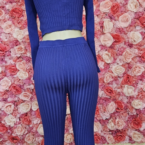 Two-piece Set(Purple)(NWT) - Picture 2 of 11